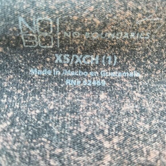 No Boundaries Tee Shirt Sz XS 1 Black Bleached Skull Design - Picture 3 of 6